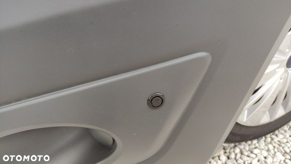 Ford Transit Connect - 23