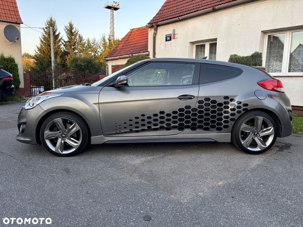Hyundai Veloster - 3