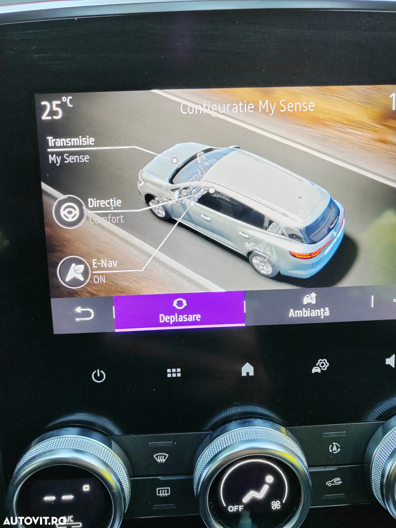 Renault Megane Grandtour E-TECH Plug-in 160 BUSINESS EDITION - 29