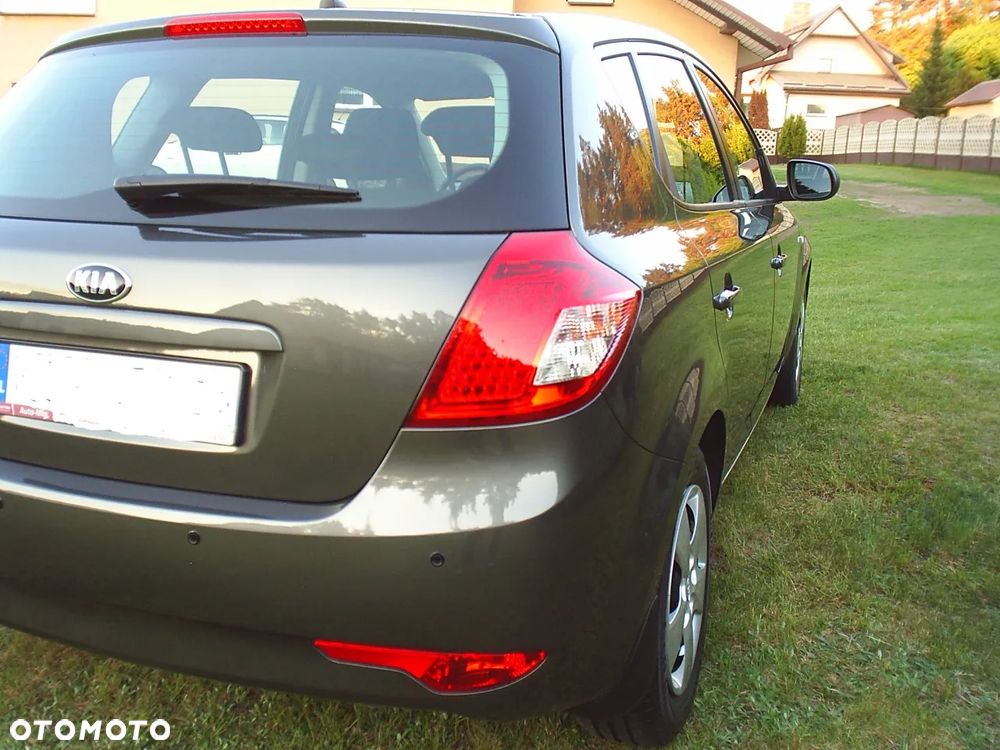 Kia Ceed 1.4 S Euro2012 - 21