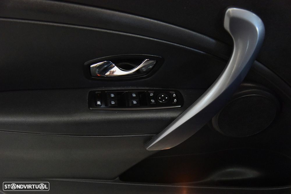 Renault Mégane 1.5 dCi Dynamique SS - 19