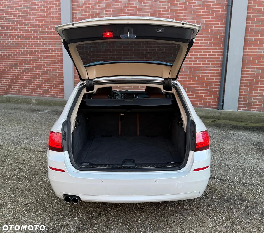 BMW Seria 5 520d xDrive Luxury Line - 16