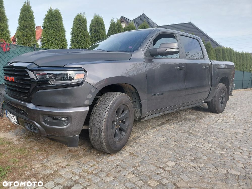 Dodge RAM 5.7 4x4 - 3