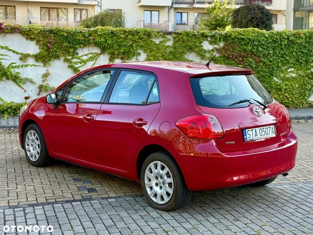 Toyota Auris 1.33 VVT-i Terra - 3