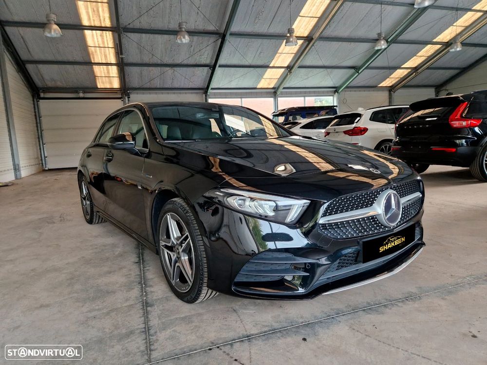 Mercedes-Benz A 250 e AMG Line - 4