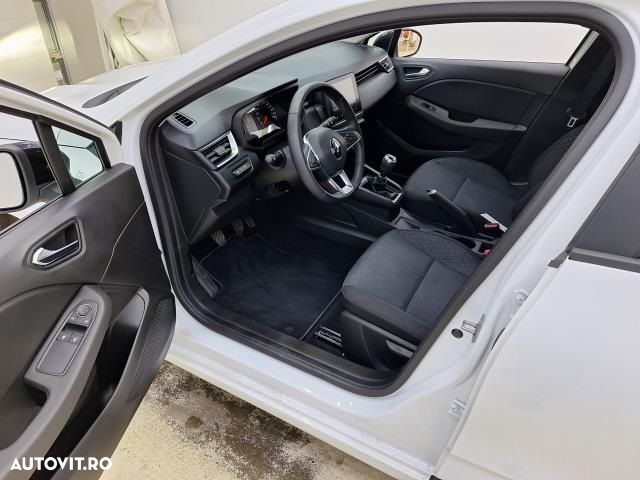 Renault Clio - 9