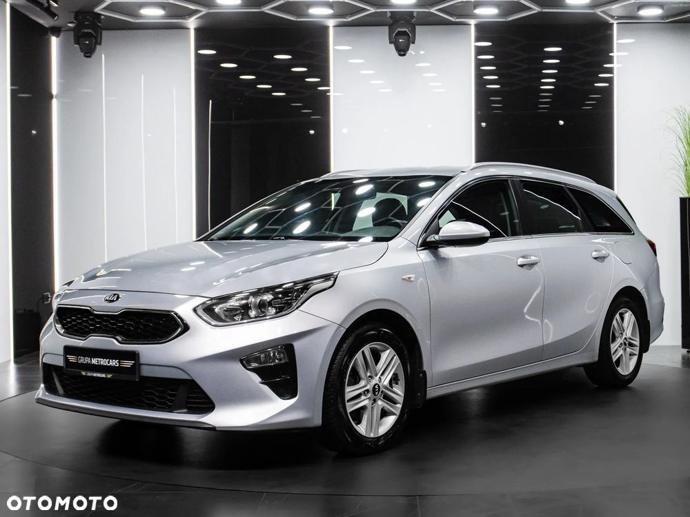 Kia Ceed 1.6 CRDi mHEV M DCT - 3