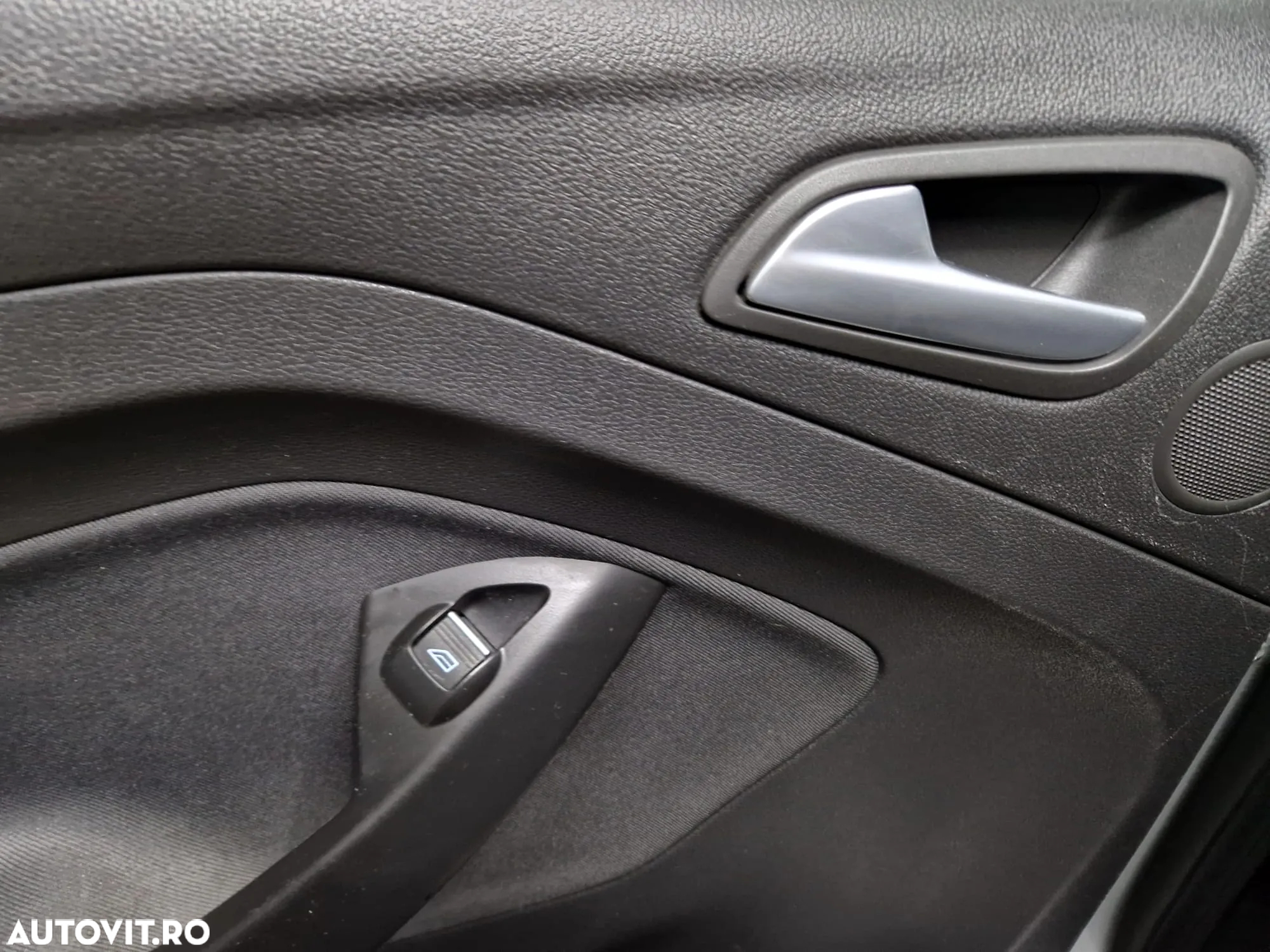 Ford C-Max 1.0 Ecoboost Start Stop Titanium - 23