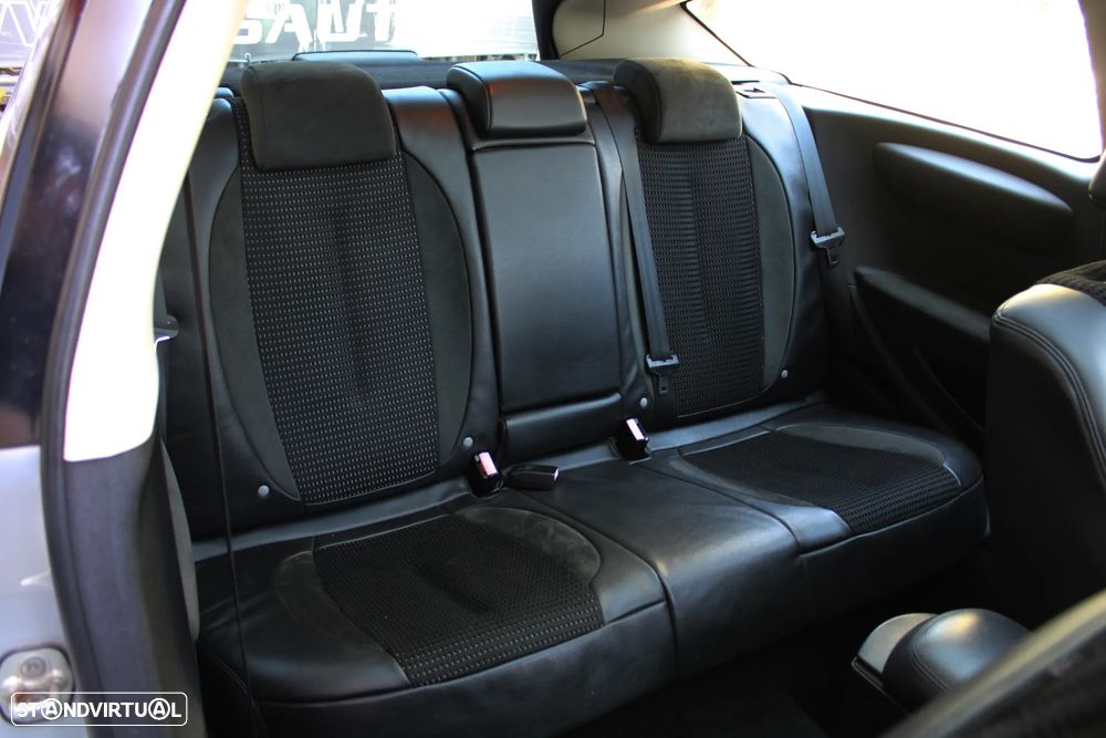 Citroën C4 2.0 HDi FAP VTS - 27