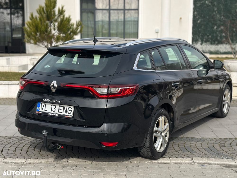 Renault Megane - 5