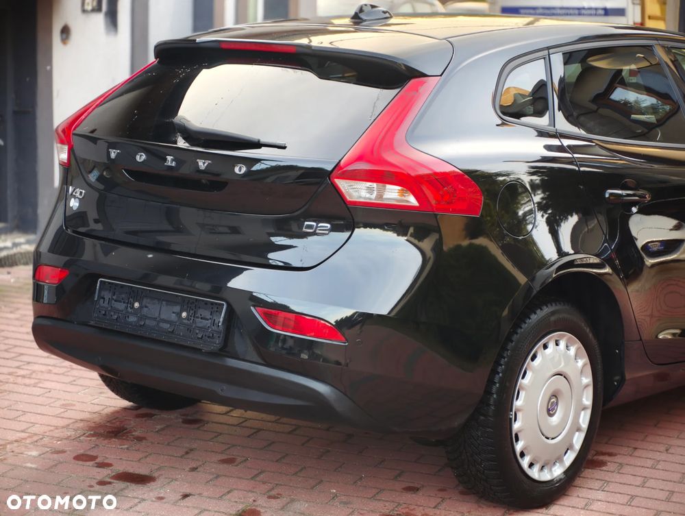 Volvo V40 D2 Momentum - 29