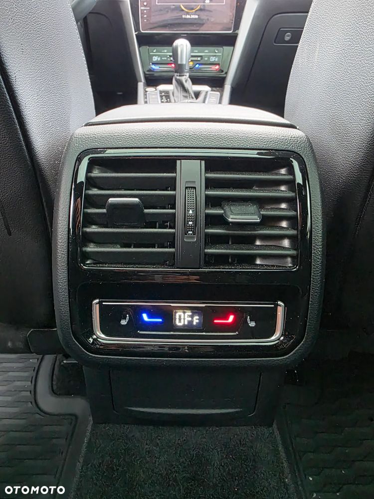 Volkswagen Arteon 2.0 TDI R-Line DSG - 23