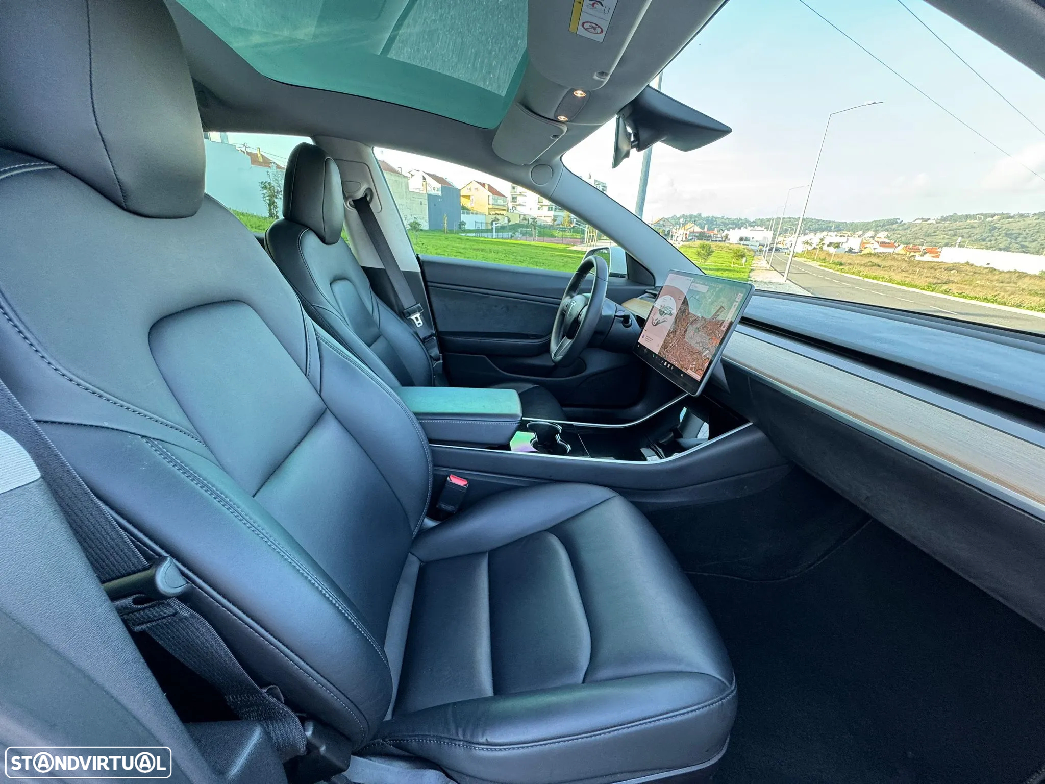 Tesla Model 3 Long-Range Dual Motor AWD - 31