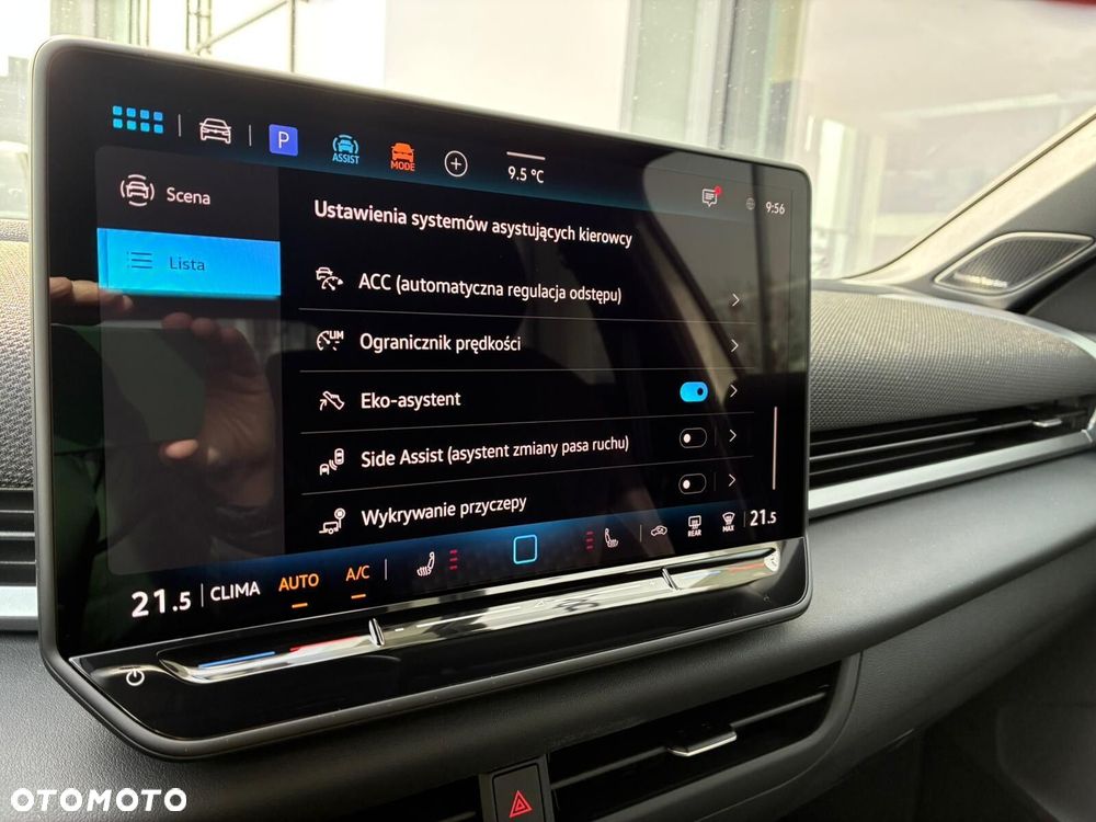 Volkswagen T-Roc - 18