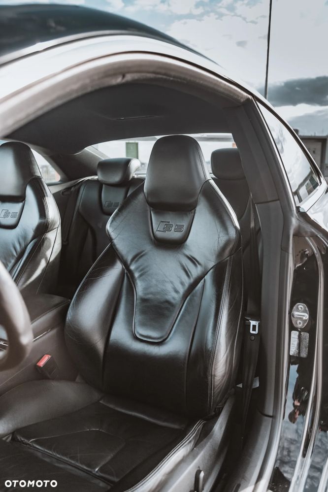 Audi S5 Coupé - 5