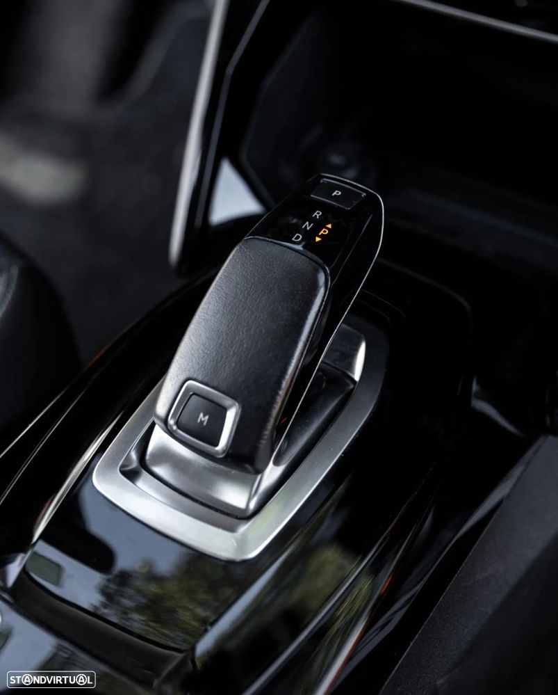 Peugeot 2008 1.2 PureTech Style EAT6 - 19