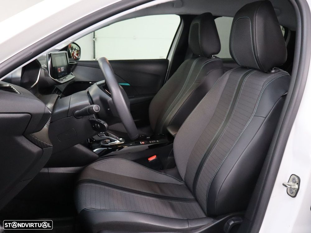 Peugeot e-208 50 kWh Allure - 6