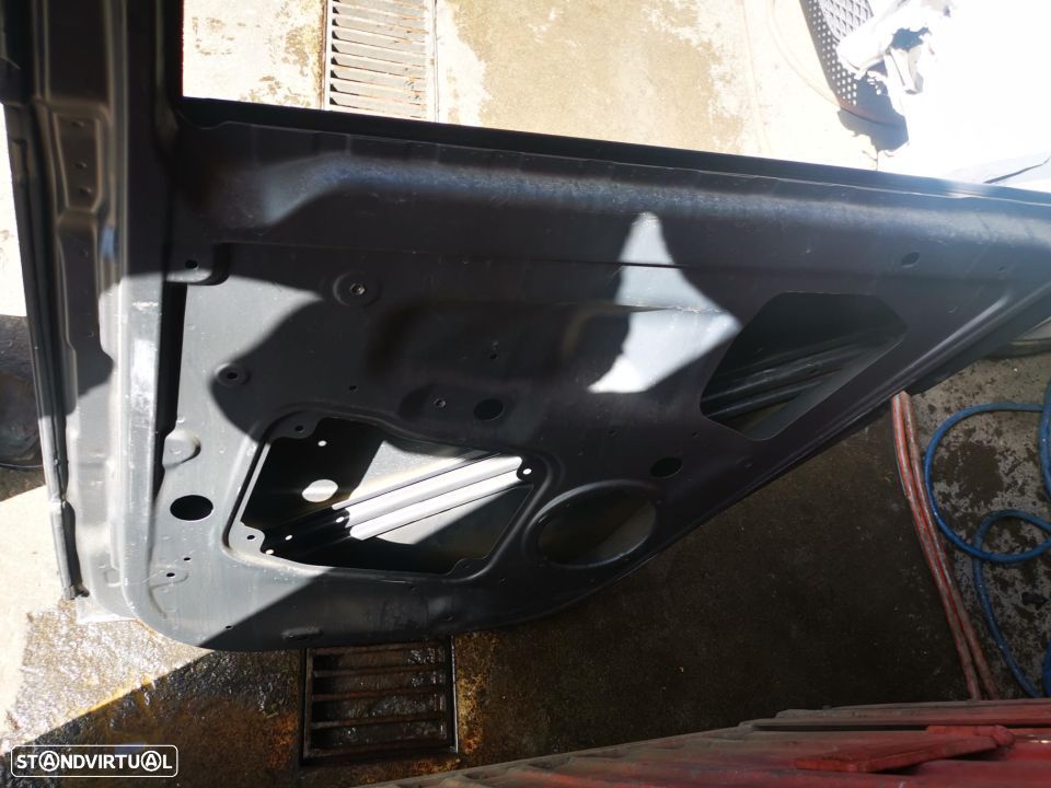 SKODA FABIA II COMBI PORTA TRÁS DIREITA - PT433 - 5