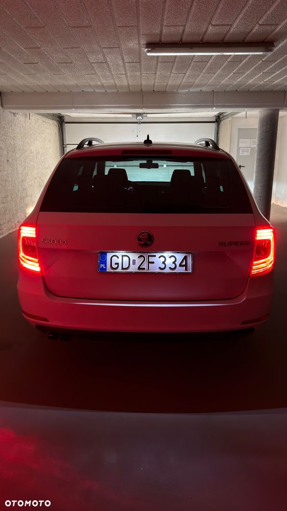 Skoda Superb 2.0 TDI Green tec Ambition - 12