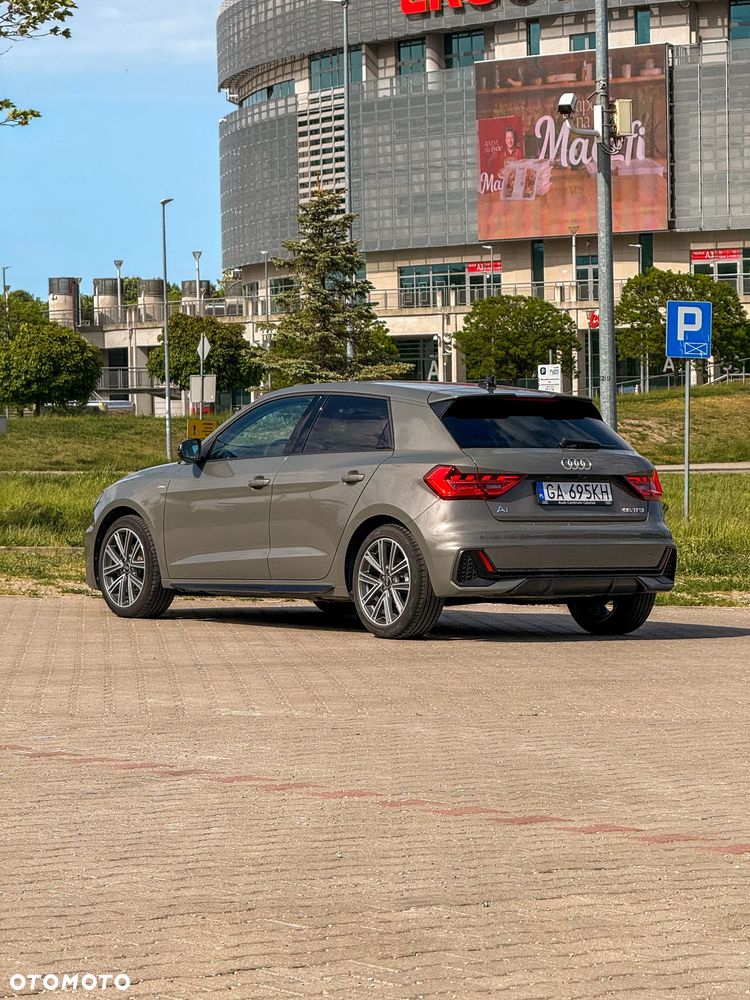 Audi A1 Sportback 35 TFSI S-Line S tronic - 4