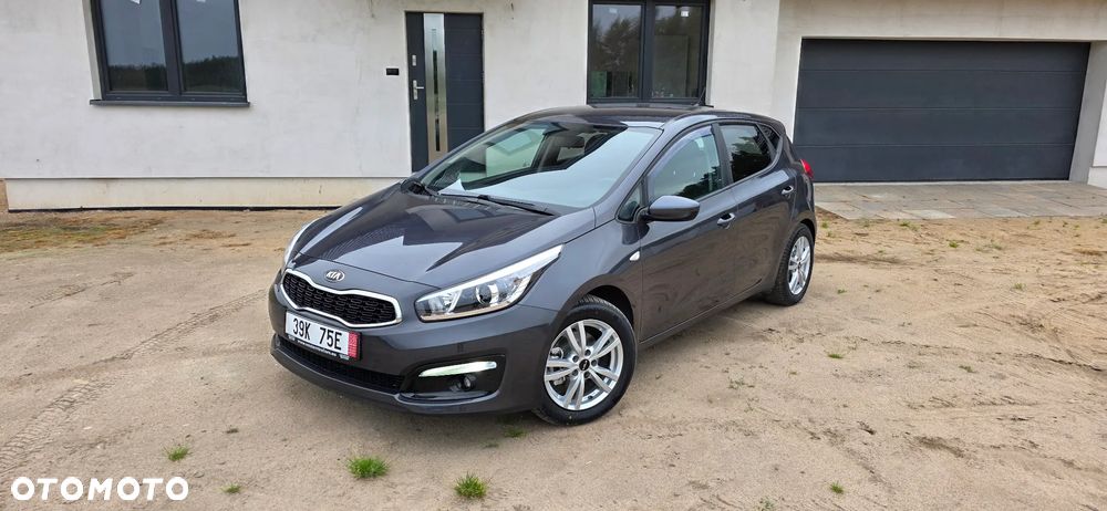 Kia Ceed 1.4 L Business Line - 36