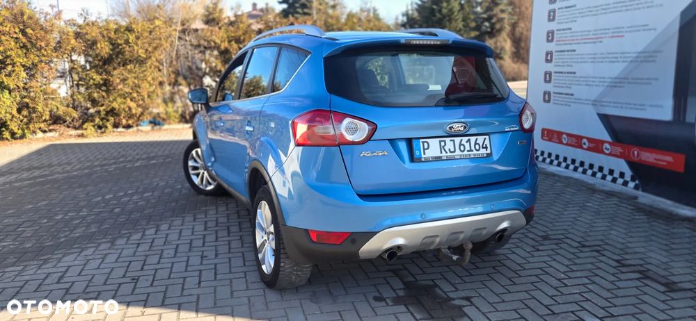 Ford Kuga 2.0 TDCi 2x4 Titanium - 11