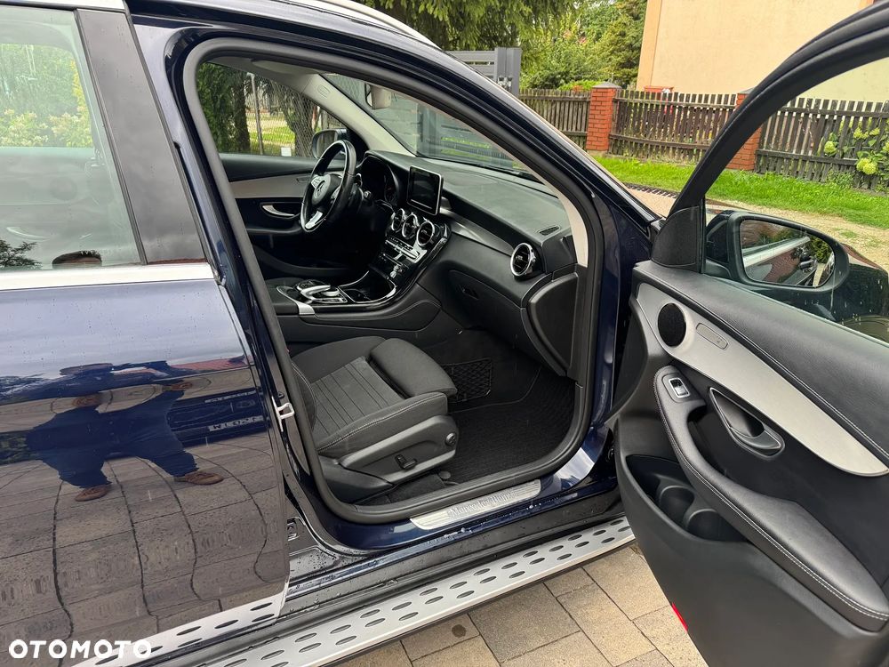 Mercedes-Benz GLC 220 d 4Matic 9G-TRONIC - 11