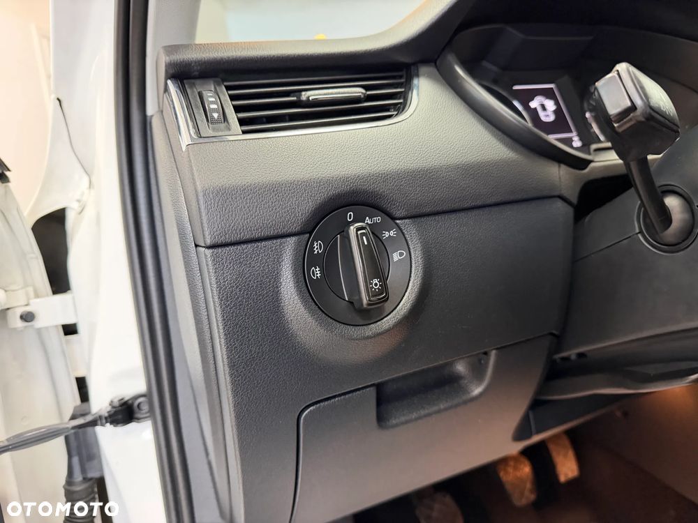 Skoda Octavia 1.6 TDI Active - 25