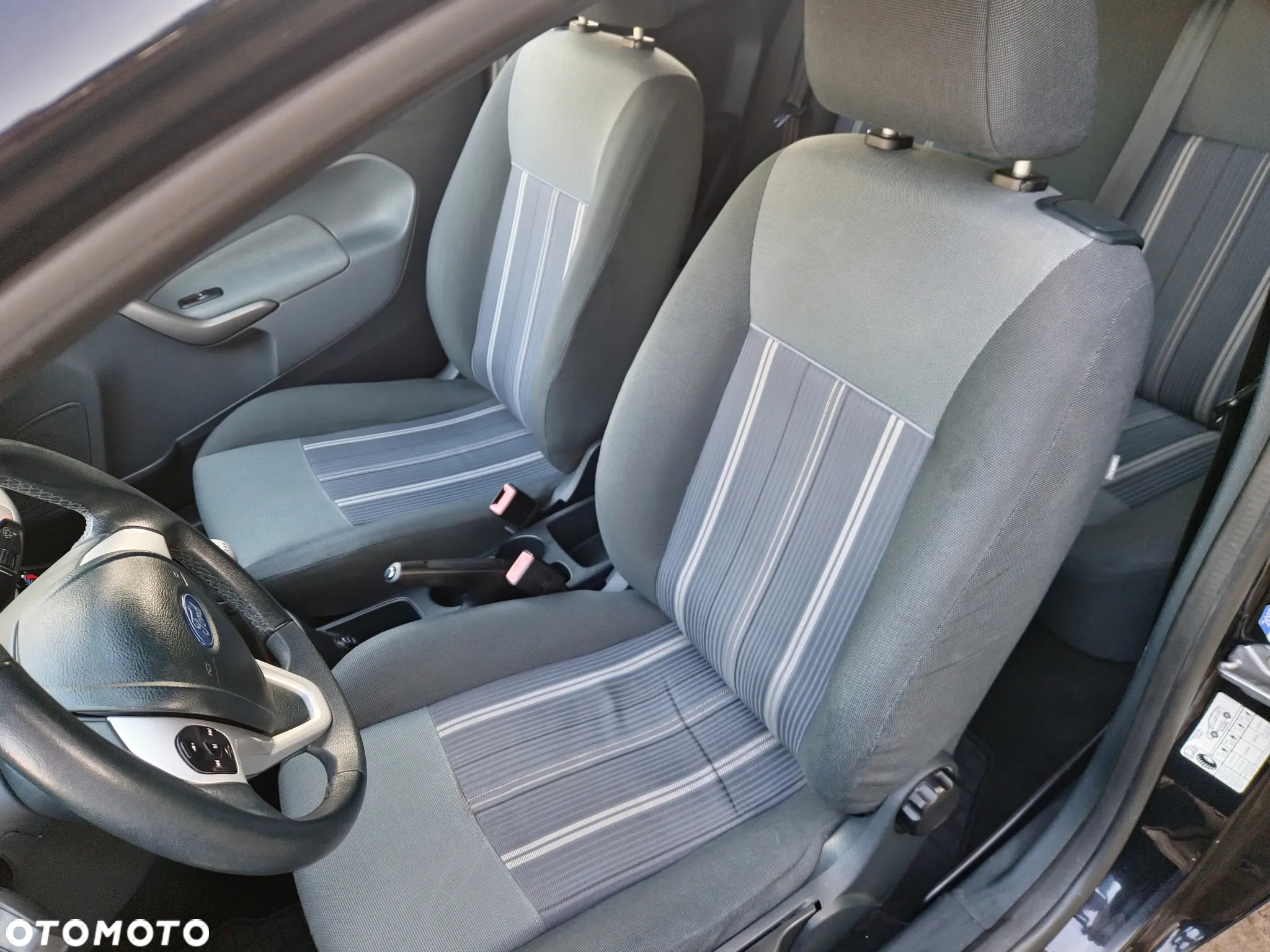 Ford Fiesta 1.25 Ambiente - 13