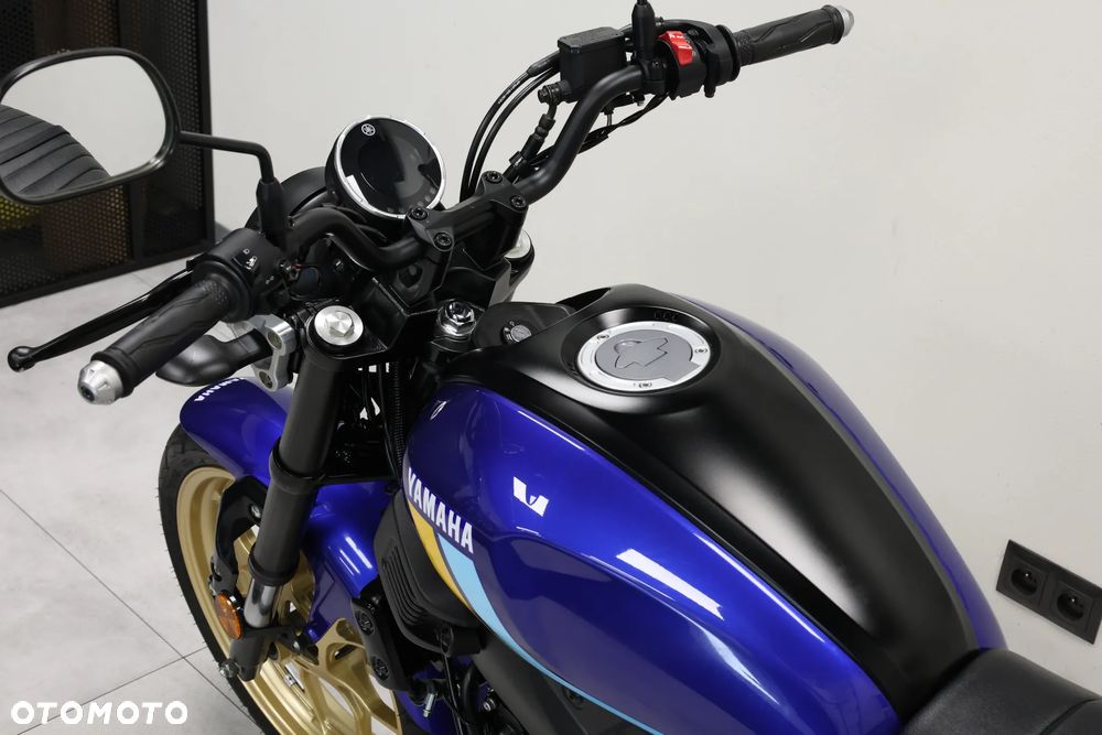 Yamaha XSR - 15