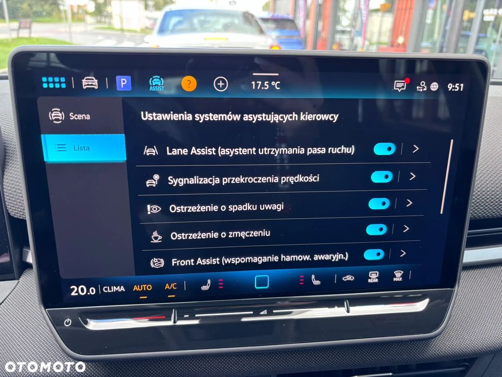 Volkswagen T-Roc 1.5 eTSI Life DSG - 16