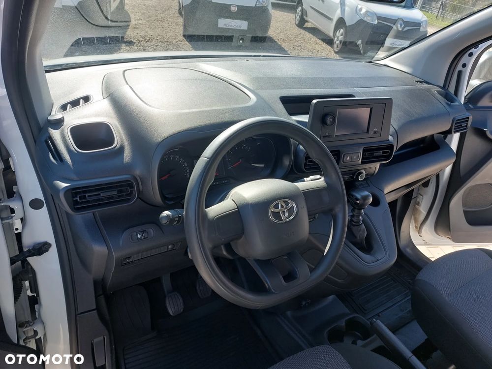 Toyota ProAce - 13