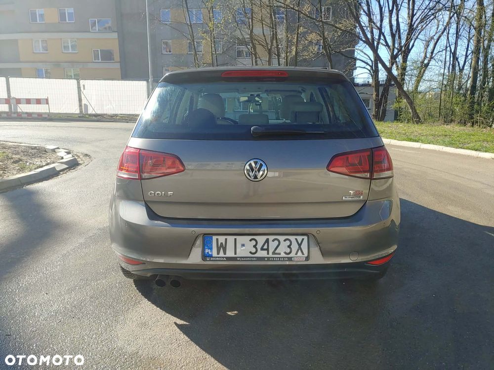 Volkswagen Golf - 4