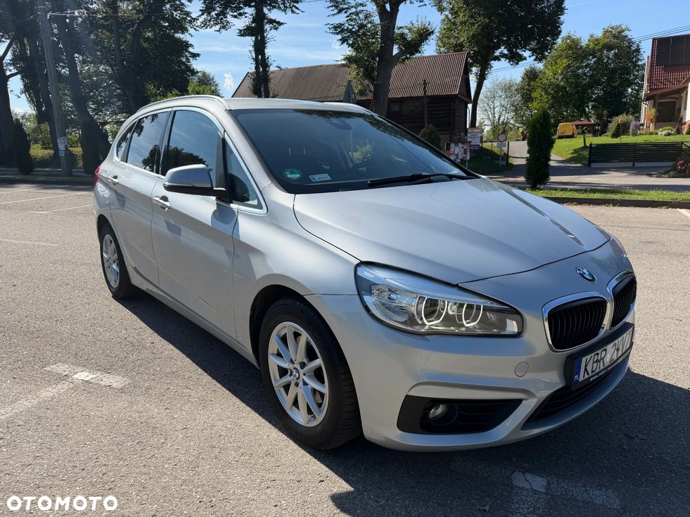 BMW Seria 2 218d - 3