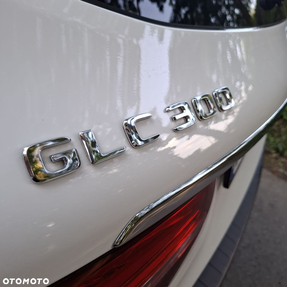 Mercedes-Benz GLC - 9