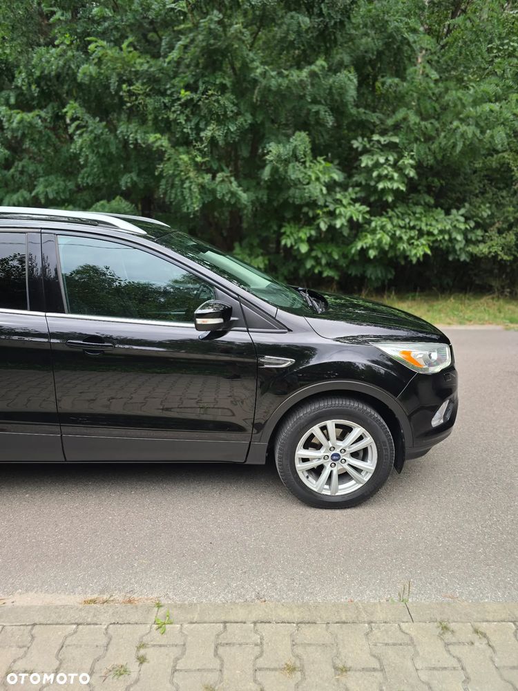 Ford Kuga 1.5 EcoBoost 2x4 Titanium - 14