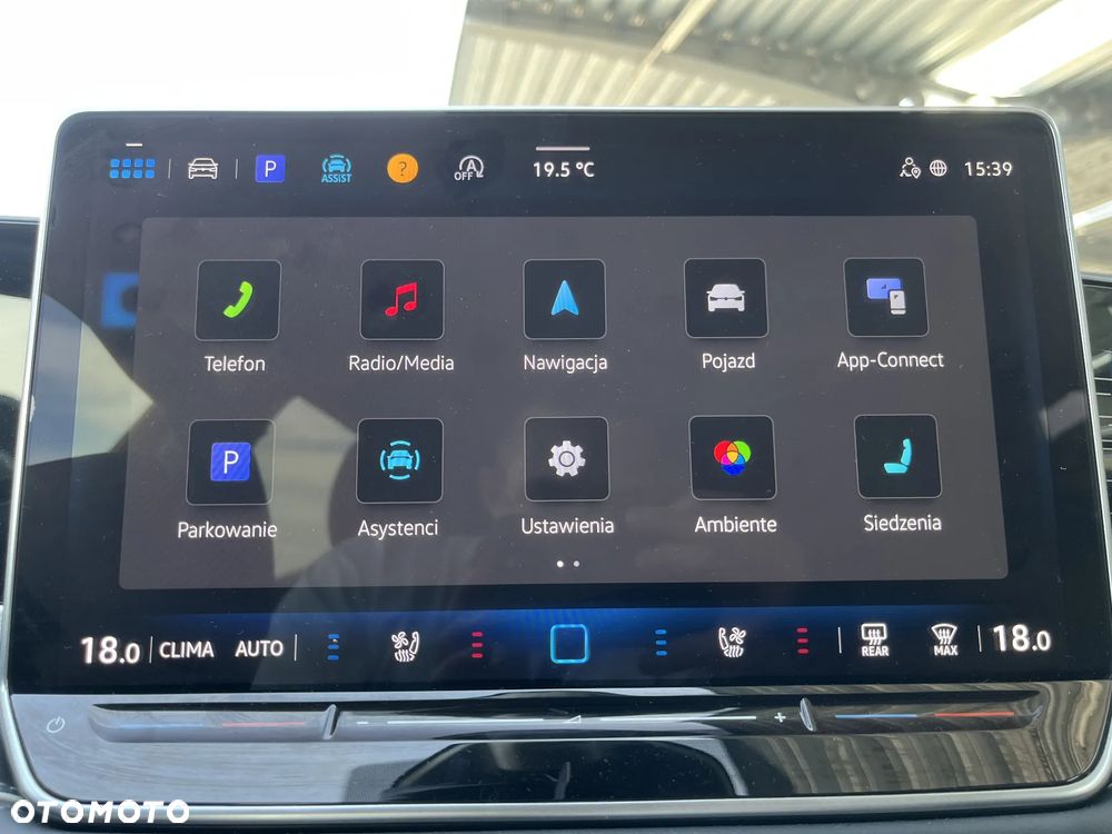 Volkswagen Passat - 31