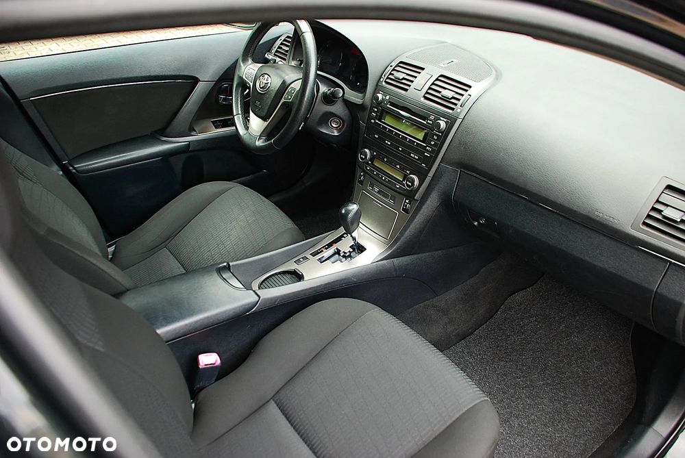 Toyota Avensis 2.0 Prestige MS - 6
