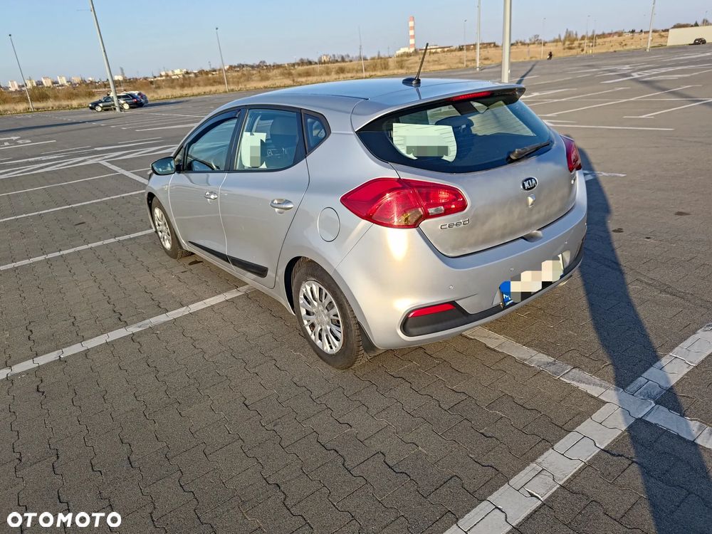 Kia Ceed 1.6 CRDi M - 4