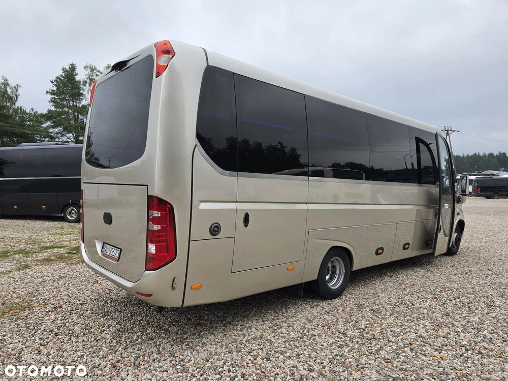 Iveco 70C18 - 5