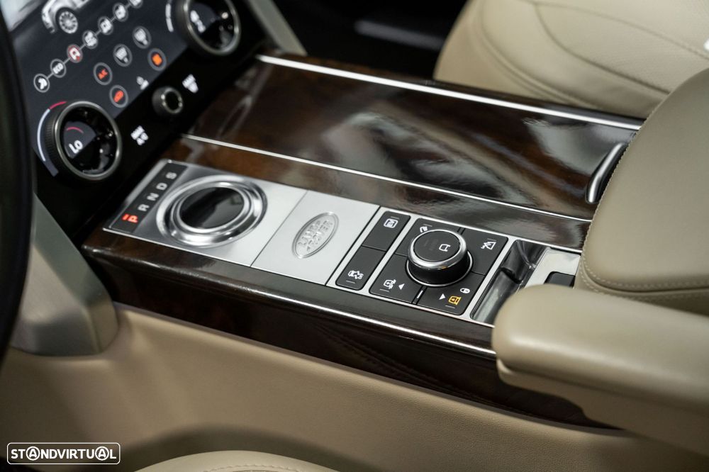 Land Rover Range Rover - 15