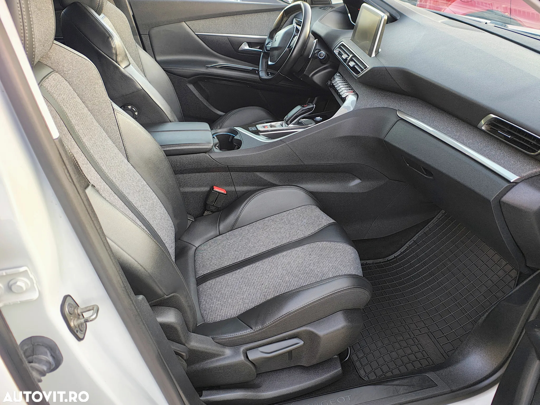 Peugeot 3008 1.5 BlueHDI 130 EAT8 Allure Pack - 16