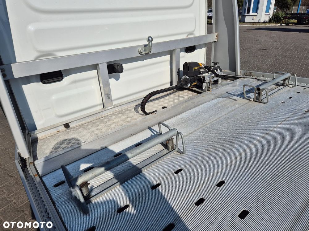 Iveco 35S18A8 (32113) - 10