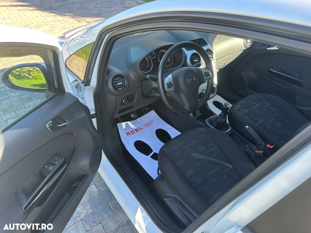 Opel Corsa 1.2 16V - 11