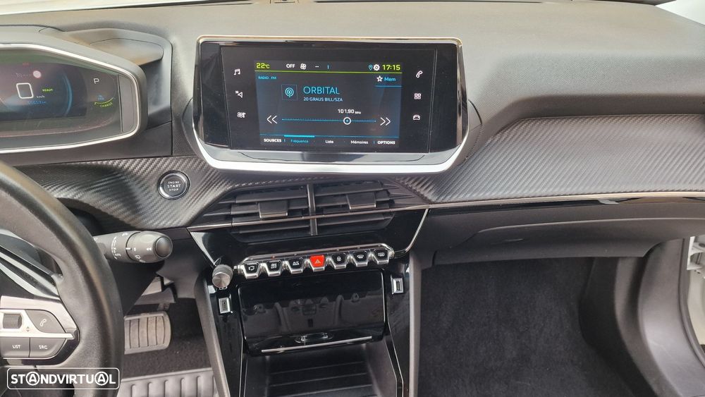 Peugeot e-2008 50 kWh Allure Pack - 16