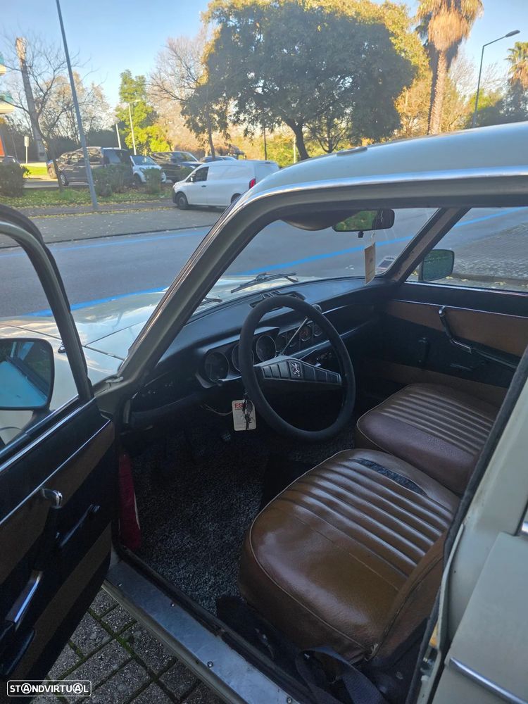 Peugeot 204 - 6