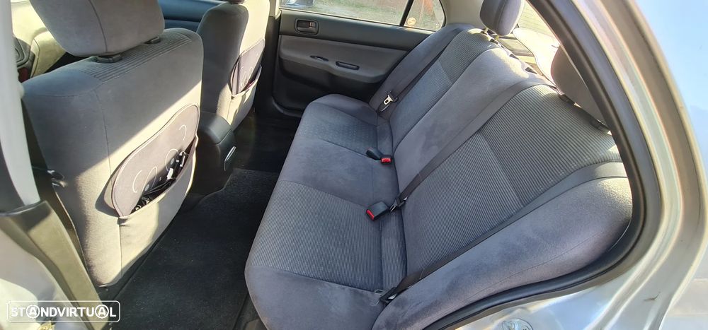 Mitsubishi Lancer 1.6 Comfort - 8