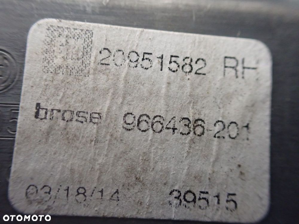 PODNOŚNIK SZYB PRAWY PRZÓD OPEL INSIGNIA A KOMBI 20952453 - 4