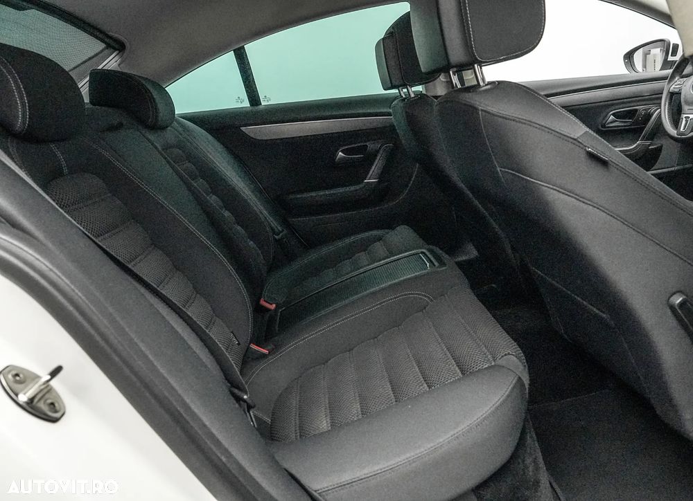 Volkswagen Passat CC 2.0 TDI BMT DSG 4Motion - 18