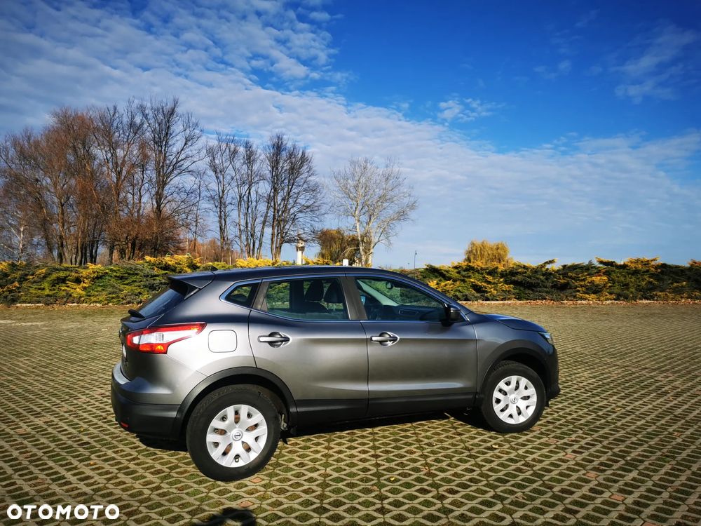 Nissan Qashqai 1.2 DIG-T N-Vision - 15